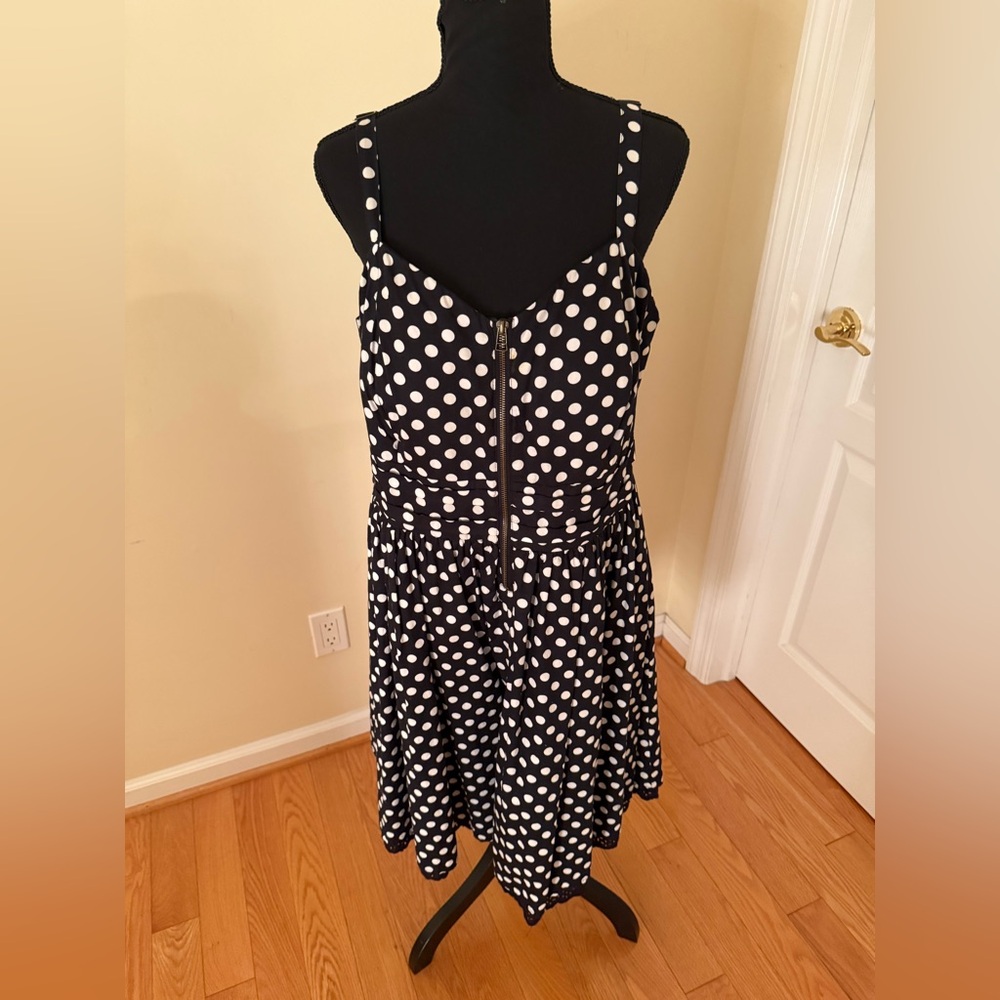 American Rag  Black and White Spaghetti Strap Sundress Build in Bra. Party Ready
